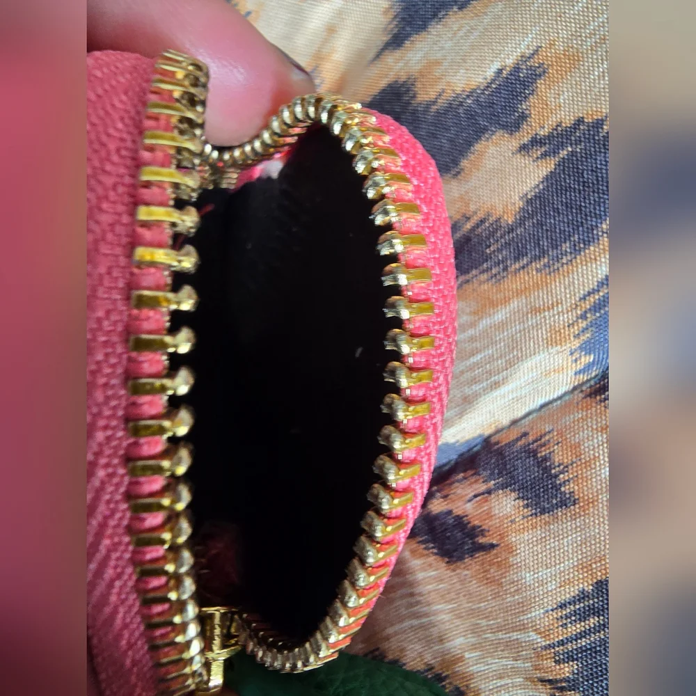 Strawberry-Shaped Pink and Green Coin/ Airtag Pouch - Picture 7 of 8